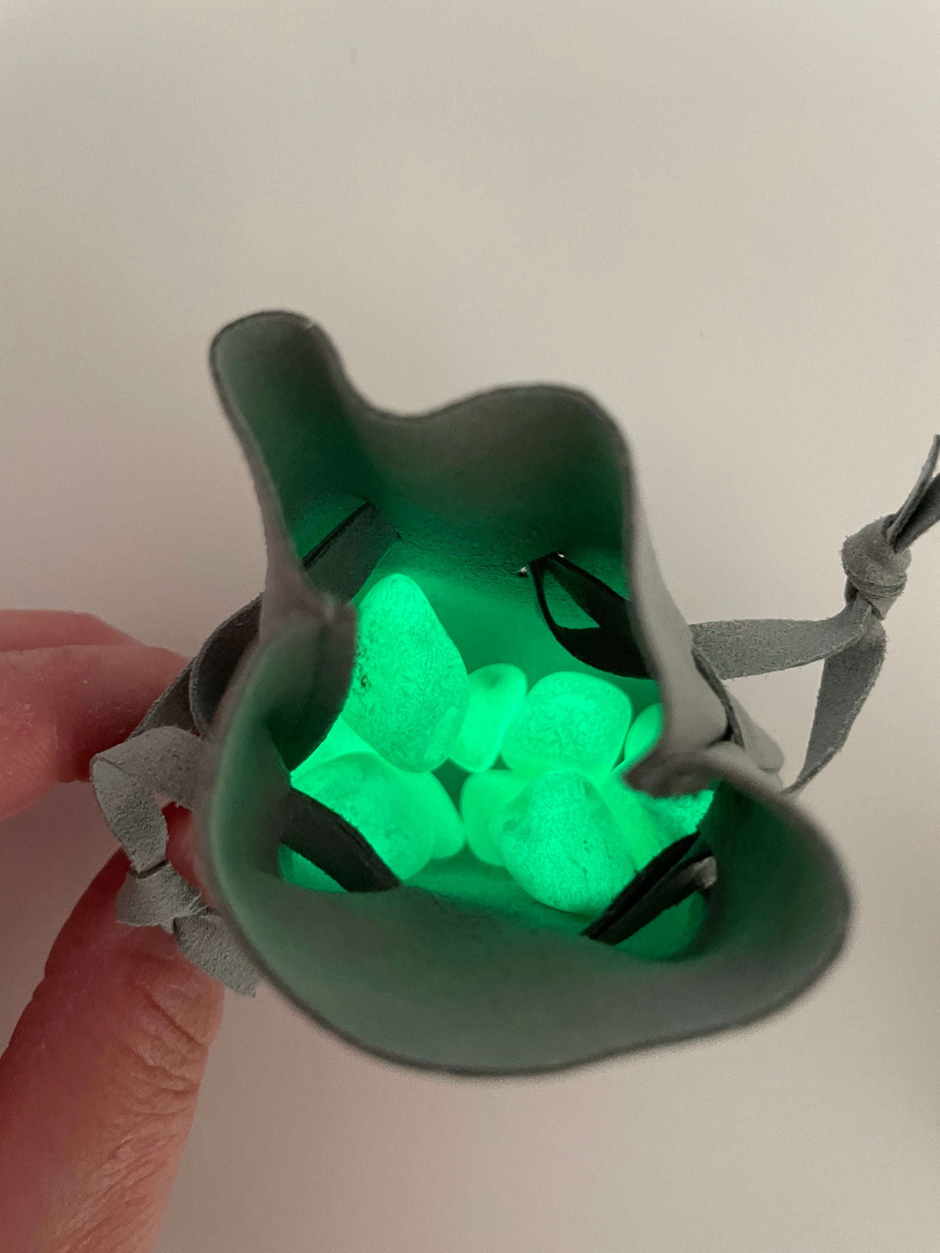 Super Bright Glow Pebbles - Green